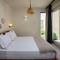 The Hydor Element Of Gaea