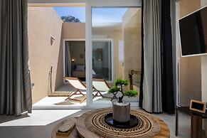 The Hydor Element Of Gaea