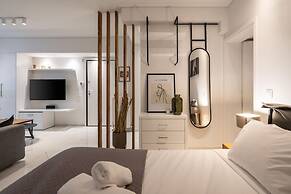 Kolonaki Chic Minimalist Studio-Athens