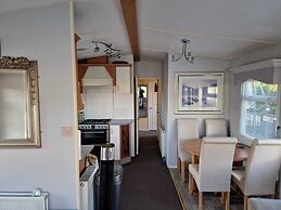 Lovely pet Friendly 4 Berth Caravan in Morecambe