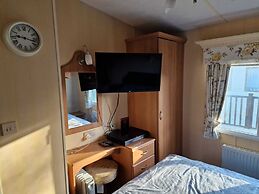 Lovely pet Friendly 4 Berth Caravan in Morecambe
