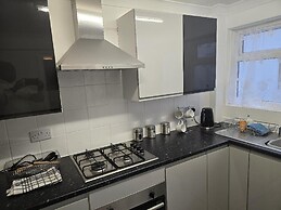 Chathamhouse/sleeps7/tv/wifi/freep