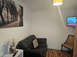 Chathamhouse/sleeps7/tv/wifi/freep