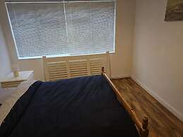 Chathamhouse/sleeps7/tv/wifi/freep