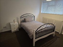 Chathamhouse/sleeps7/tv/wifi/freep