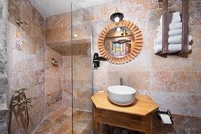 Cappadocia Çavuşin Stone House