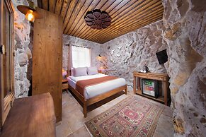 Cappadocia Çavuşin Stone House