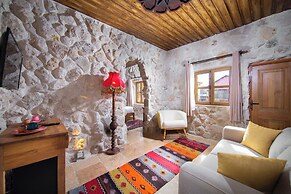 Cappadocia Çavuşin Stone House