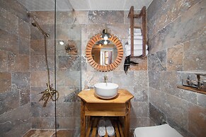 Cappadocia Çavuşin Stone House