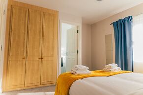 Remarkable 4-bed House in Cardiff