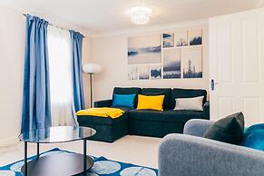 Remarkable 4-bed House in Cardiff