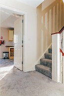 Remarkable 4-bed House in Cardiff