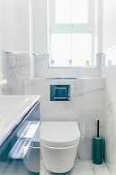 Remarkable 4-bed House in Cardiff