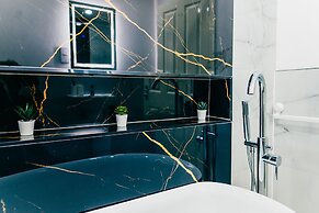 Remarkable 4-bed House in Cardiff