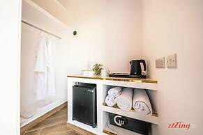 Yolanda Boutique Hotel