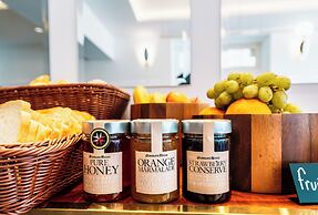 Yolanda Boutique Hotel