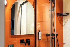 Stuart Rooms by Zzzing