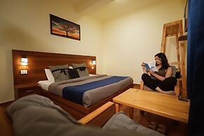 Shalom Backpackers Rishikesh