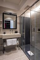 Palazzo Goldoni Condotti Collection