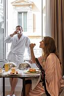 Palazzo Goldoni Condotti Collection