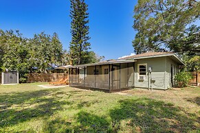 Idyllic Sarasota Home w/ Yard: 2 Mi to Beach!