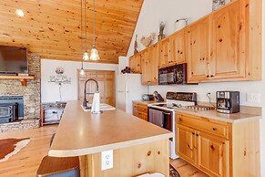 Scenic Murphy Cabin ~ 16 Mi to Blue Ridge