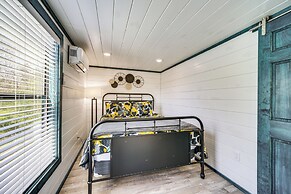 Broken Bow Cabin w/ Hot Tub, Fire Pit & Creek View