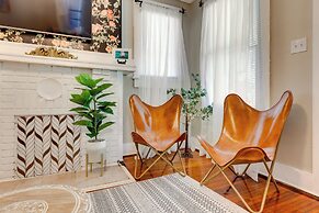 Lovely Mobile Home w/ Smart TV: 2 Mi to Downtown!