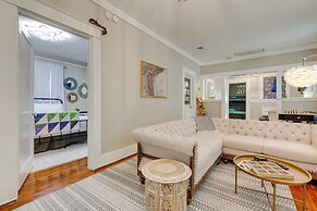 Lovely Mobile Home w/ Smart TV: 2 Mi to Downtown!