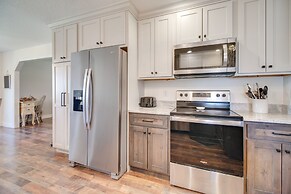 2 Mi to Grand Lake: Grove Home w/ Fenced-in Yard