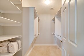 2 Mi to Grand Lake: Grove Home w/ Fenced-in Yard