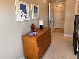 Helling Circle Hideaway 303 3 Bedroom Condo by RedAwning