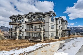 Helling Circle Hideaway 303 3 Bedroom Condo by RedAwning