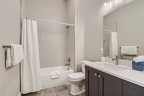 Helling Circle Hideaway 303 3 Bedroom Condo by RedAwning