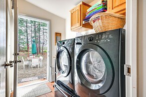 Oregon Cabin on Pine Hollow Reservoir w/ Mtn View!