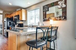 Oregon Cabin on Pine Hollow Reservoir w/ Mtn View!