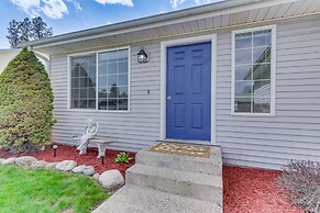 Charming Home w/ Patio: 3 Mi to Hayden Lake!
