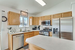 Charming Home w/ Patio: 3 Mi to Hayden Lake!