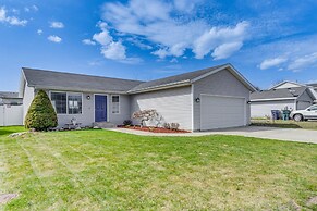 Charming Home w/ Patio: 3 Mi to Hayden Lake!