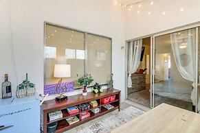 7 Mi to Soboba Casino: Hemet Home w/ Patios!