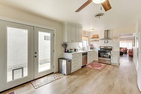 7 Mi to Soboba Casino: Hemet Home w/ Patios!