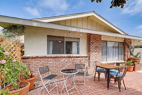 7 Mi to Soboba Casino: Hemet Home w/ Patios!