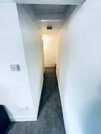 Immaculate 2 Bed House in Cambridge