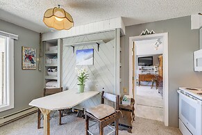 Picturesque Mt Spokane Condo Near Skiing & Biking!