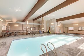 Picturesque Mt Spokane Condo Near Skiing & Biking!