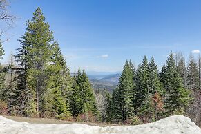 Picturesque Mt Spokane Condo Near Skiing & Biking!