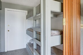 Picturesque Mt Spokane Condo Near Skiing & Biking!