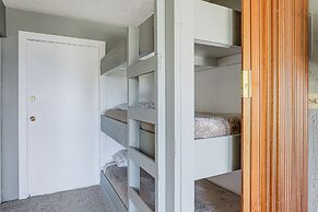 Picturesque Mt Spokane Condo Near Skiing & Biking!