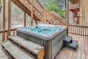 Ruidoso Mountain Home w/ 3 Decks & Grill!