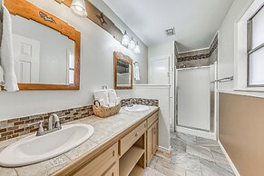 Ruidoso Mountain Home w/ 3 Decks & Grill!